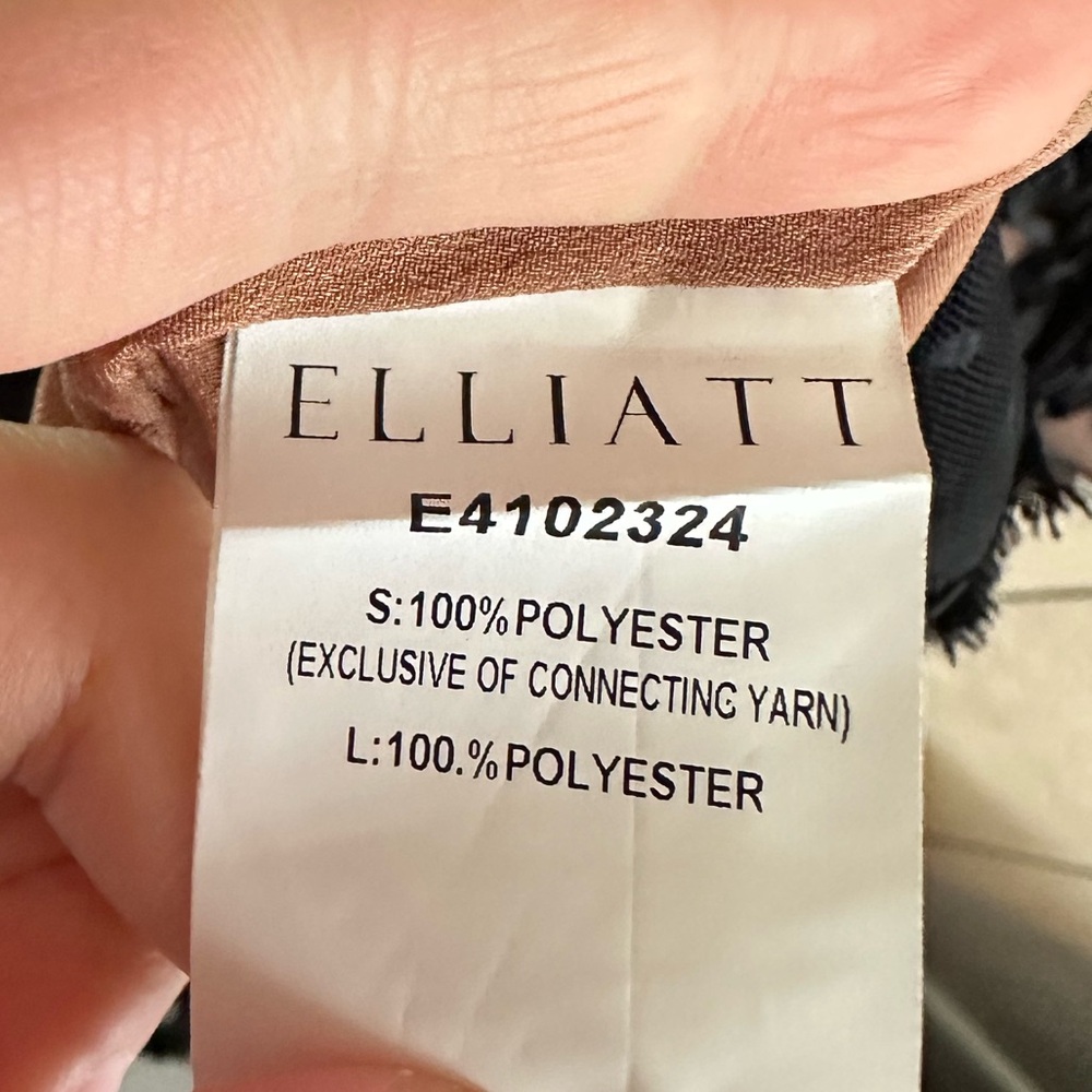 NWT Elliatt Bossa Tulle Floral Appliqué Maxi Dress - Picture 12 of 12